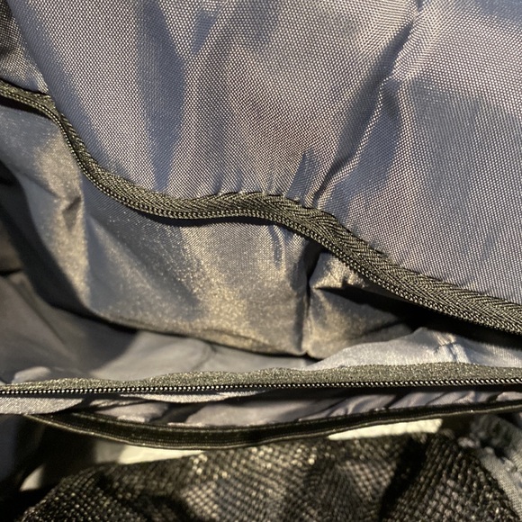 COLUMBIA SUMMIT RUSH BACKPACK COLOR GRAY - Picture 6 of 10